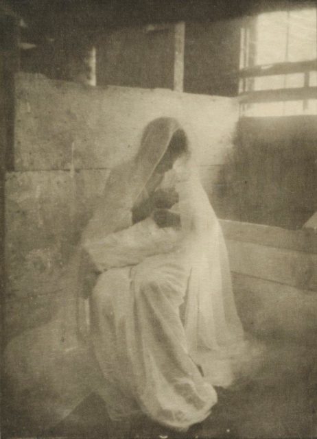 Gertrude Käsebier, The Manger, 1899, Heliogravüre, publiziert in Camera Work 1903,