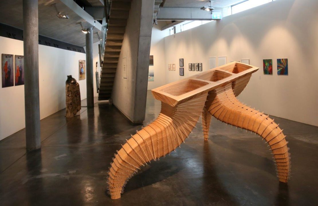 Ausstellungsansicht "BLICK FANG - Aktuelle Kunst im Allgäu", Jahresausstellung zum 20-jährigen Jubiläum, 2016